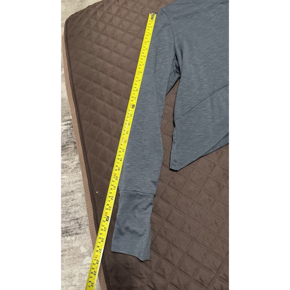 Women’s Long Sleeve Cropped Sharkbite Hem Tee In Dk. Gray -Size M - Picture 7 of 9
